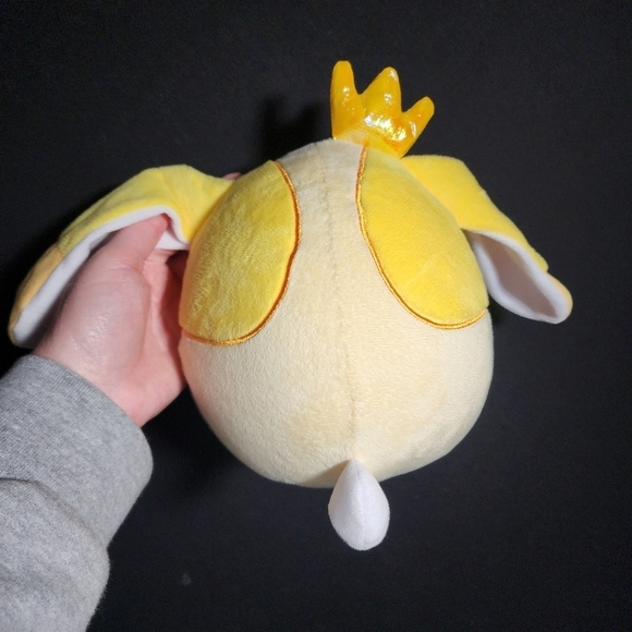 Krew District Gold Mini Squishy - Picture 4 of 5